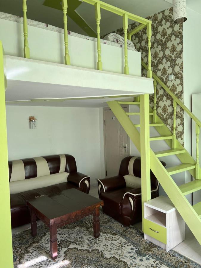 Anisa- Hostel Dusjanbe Exteriör bild