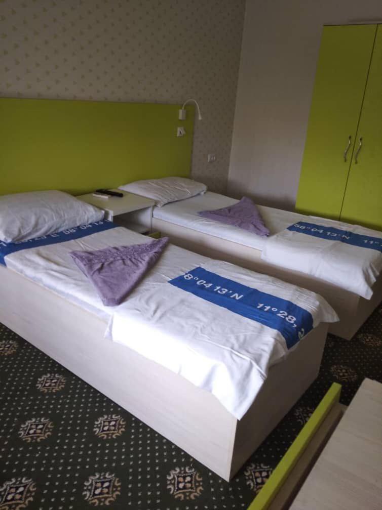 Anisa- Hostel Dusjanbe Exteriör bild